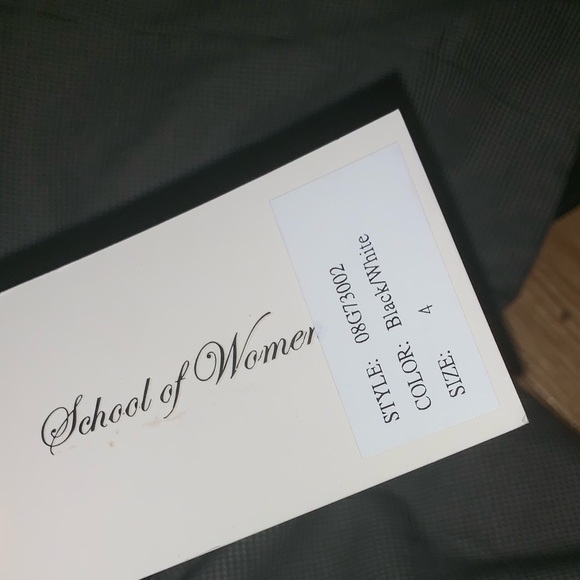 School of Women l’ecole fed femmes pencil skirt - Picture 2 of 3